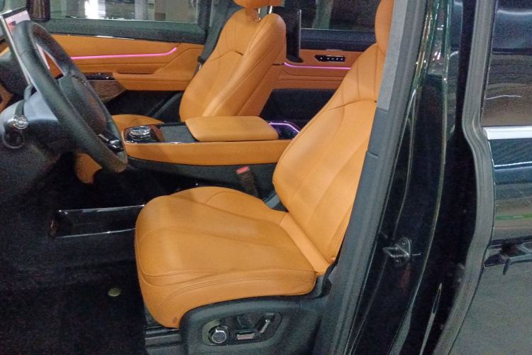 Used Geely Galaxy LEVC L380 2025 805 km Flagship Version All-Wheel Drive