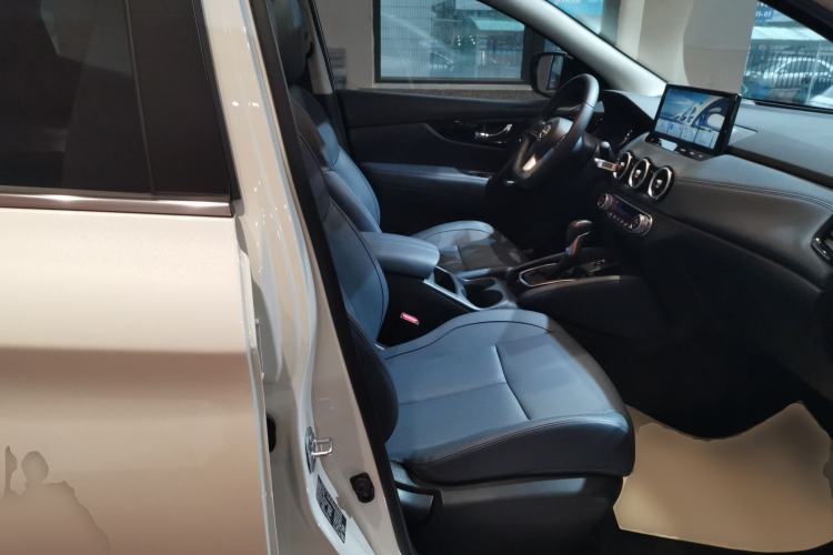 Used Nissan Qashqai 2025 Honor 2.0L CVT XV+ Leading Edition Right Front Seat