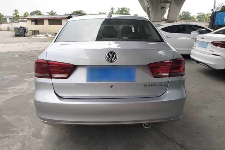 Used Volkswagen Santana 2015 1.4L Manual Comfort Edition