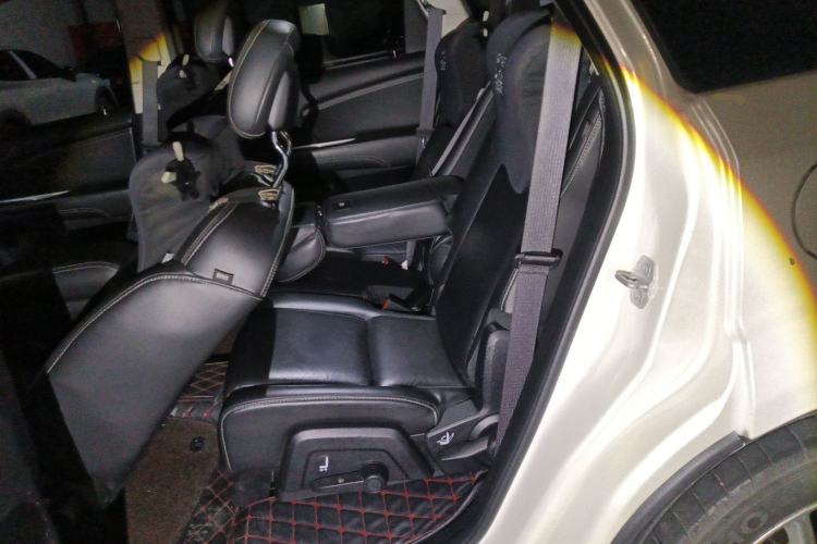 Used Dodge Journey 2013 2.4L Two-Wheel Drive Luxury Version