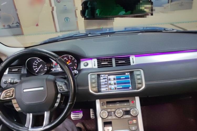 Used Land Rover Range Evoque 2014 2.0T 5-Door Ignite Edition Center Console