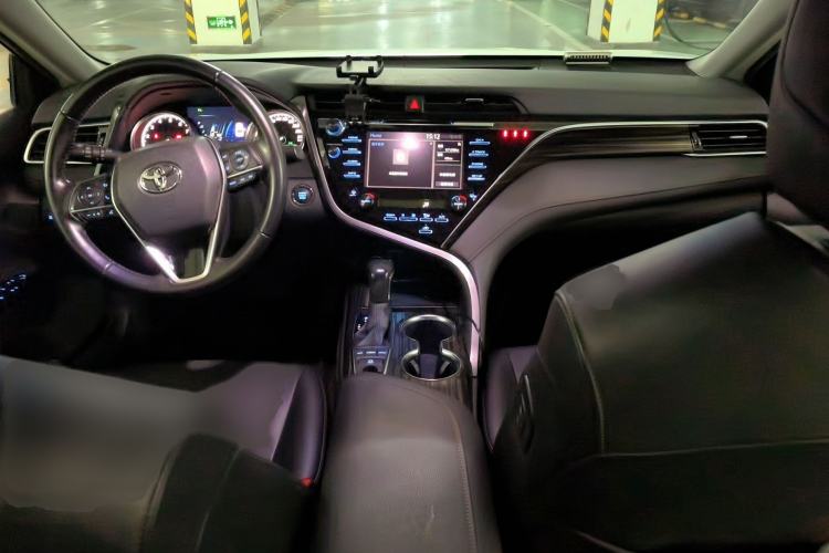 Used Toyota Camry 2018 2.5G Luxury Edition Interior 2