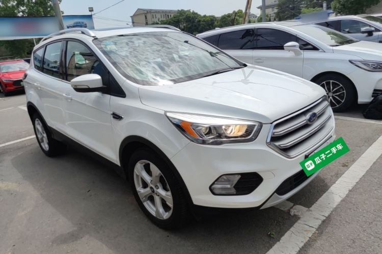 Used Ford Kuga 2018 EcoBoost 180 Two-Wheel-Drive Platinum Edition Front Right 45 Deg