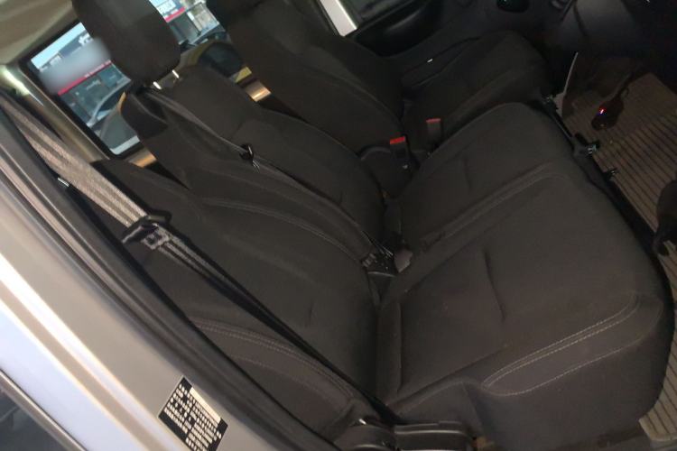 Used JMC Fushun 2023 2.0T Automatic Short-Wheelbase Low-Roof Commercial & Multi-Purpose Passenger Vehicle 6 Seats with Lift-Up Tailgate
