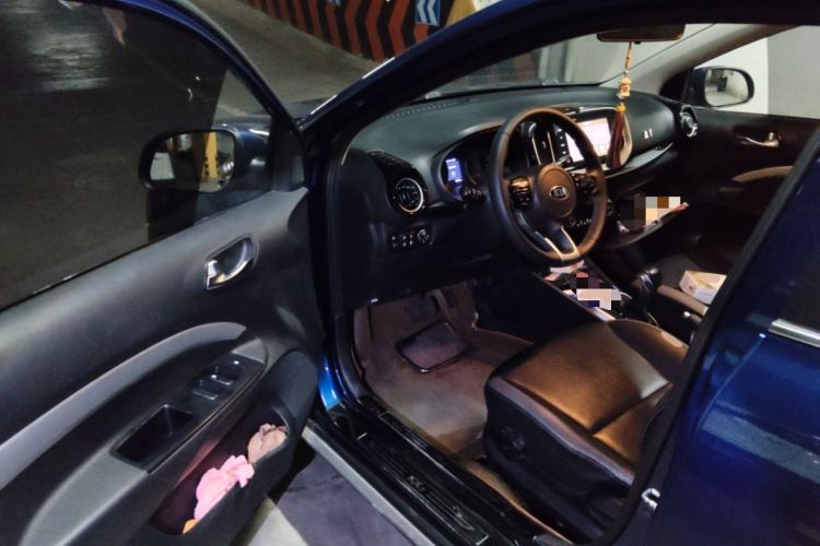 Used Kia kx1 Stonic 2019 1.4L Automatic Fun Edition China VI Driver Seat