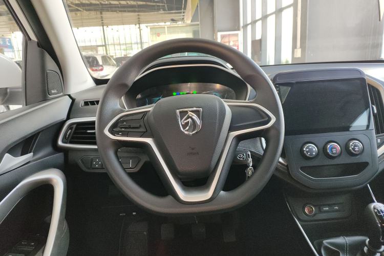 Used Baojun 530 2021 Global Car Anniversary Edition 1.5T Manual Comfort Model 5 Seats