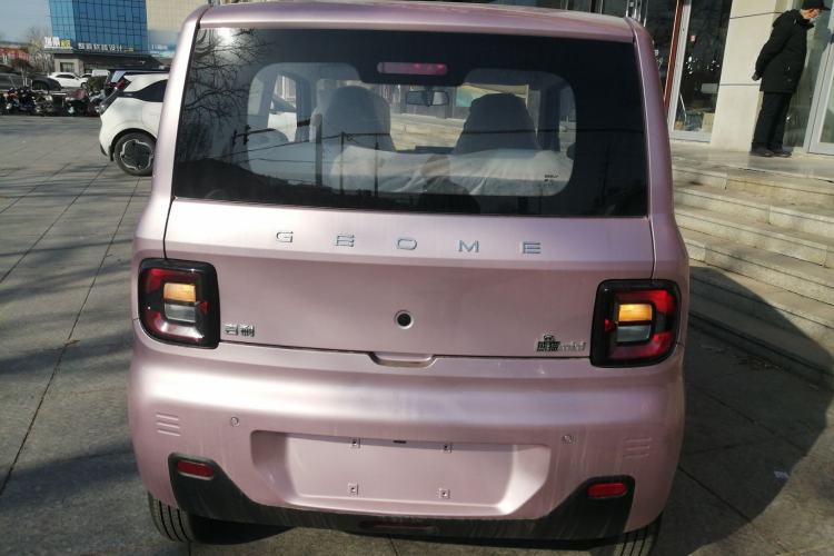 Used Geely Galaxy Panda 2024 Panda Mini 200km Endurance Bear