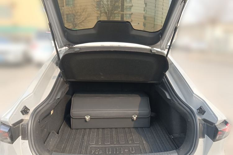 Used CHANGAN UNI-V iDD 2023 ZhiDian iDD 1.5T 113km Smart & Fun Version