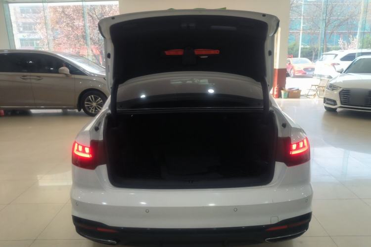 Used Audi A4L 2023 40 TFSI Luxury Dynamic Model