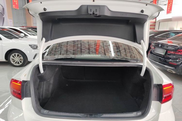 Used Volkswagen Lamando 2019 230TSI DSG Vision Edition China VI Standard
