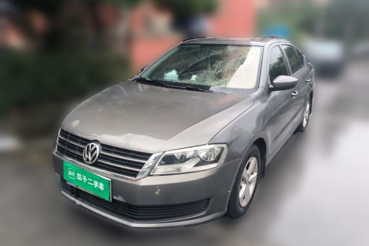 Used Volkswagen Lavida 2013 Revised Classic 1.6L Automatic Fashion Edition