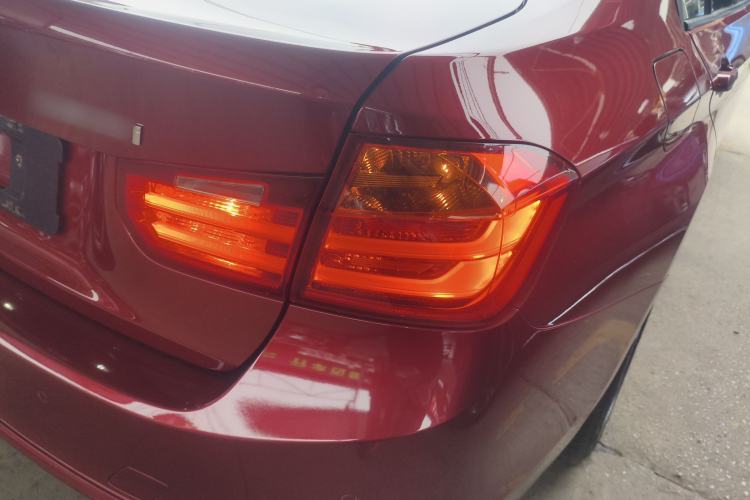 Used BMW 3 Series 2015 320i Luxury Line Stylish Edition