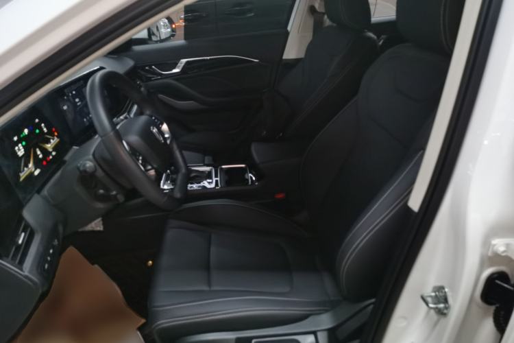 Used Bestune B70 2022 Third Generation 1.5T Automatic Enjoyment Version Left Front Seat