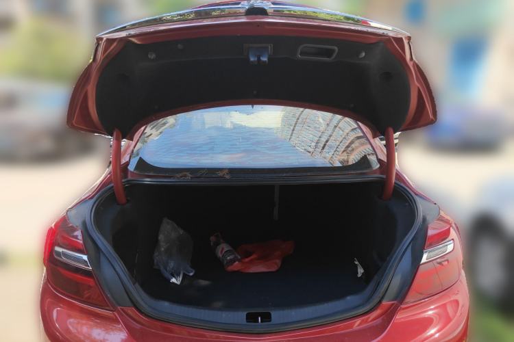 Used Buick Regal 2014 2.0L Elite Fashion Edition Trunk