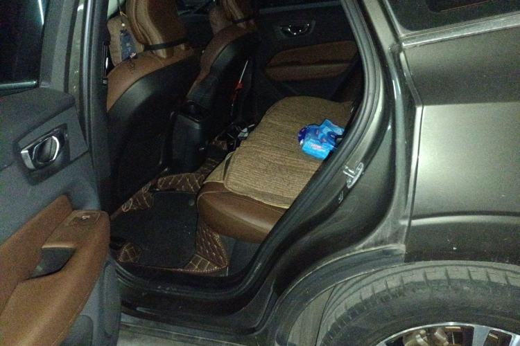 Used Volvo XC60 2019 T5 4x4 Zhiyuan Edition China VI Standard
