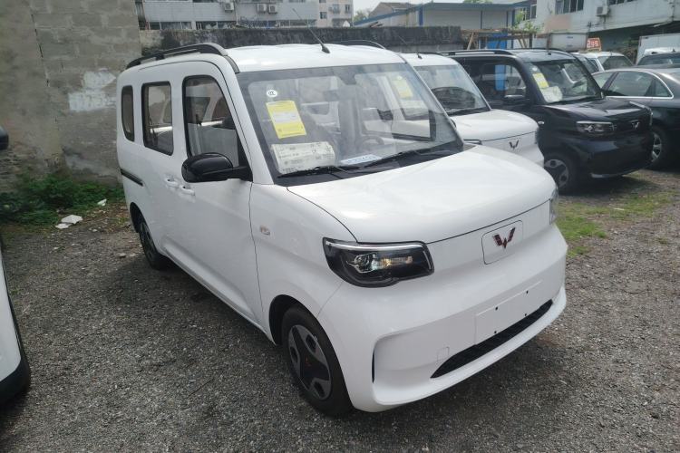 Used Wuling Zhiguang New Energy 2025 Model 305km Ambitious Edition
