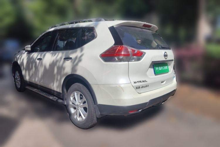 Used Nissan X-Trail 2014 2.5L CVT Luxury Edition 4WD Rear Left 45 Deg