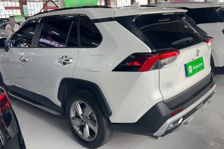 Used Toyota RAV4 2020 2.0L CVT Two-Wheel Drive Fashion PLUS Edition
