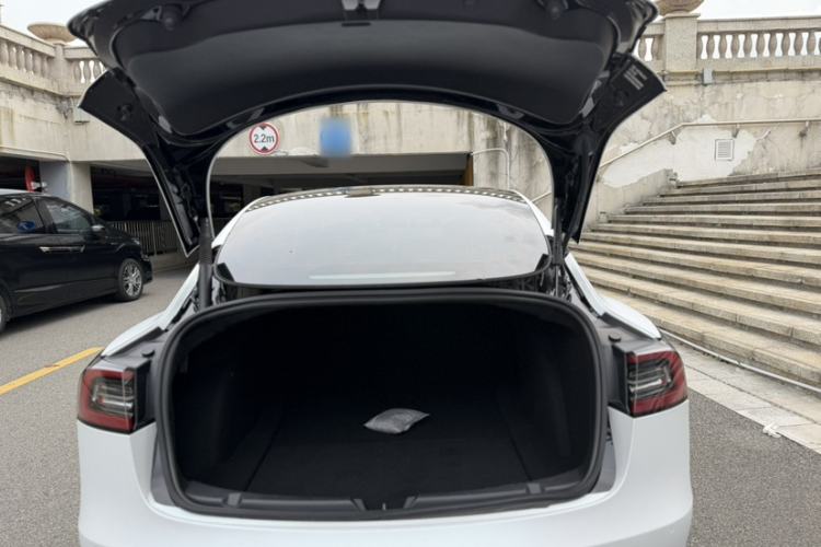 Used Tesla Model 3 2022 Rear-Wheel-Drive Version Trunk