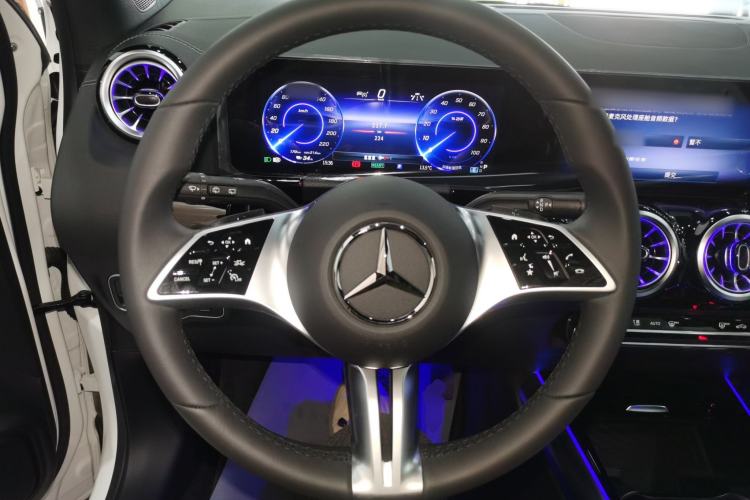 Used Mercedes-Benz EQA 2025 EQA 260
