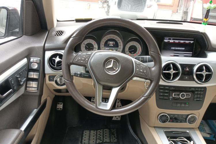 Used Mercedes-Benz GLK-Class 2014 GLK 260 4MATIC Dynamic Model