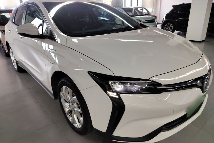 Used Buick Velite 6 2023 430km Range Commuter Version
