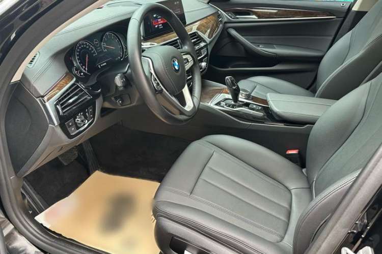 Used BMW 5 Series 2018 525Li Luxury Package