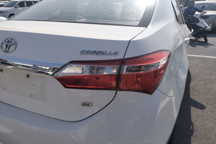 Used Toyota Corolla 2017 1.6L CVT GL Right Rear Taillight