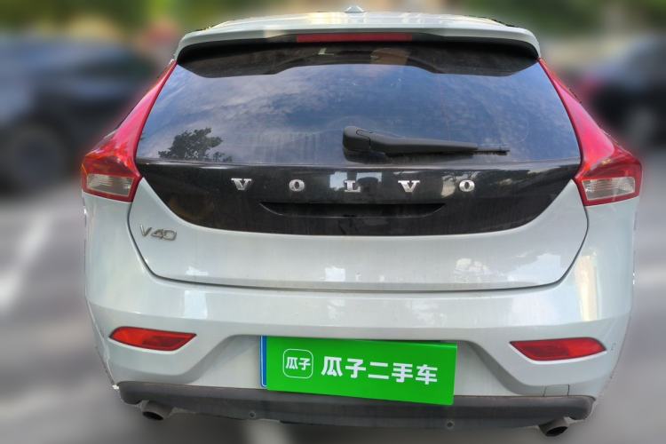 Used Volvo V40 2013 2.0T Zhiya Edition
