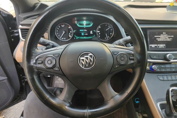 Used Buick LaCrosse 2018 20T Luxury Model Steering Wheel