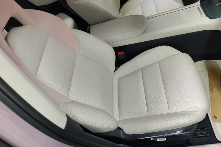 Used Lynk & Co 06 EM-P 2025 EM-P 126 Long-Range Halo
