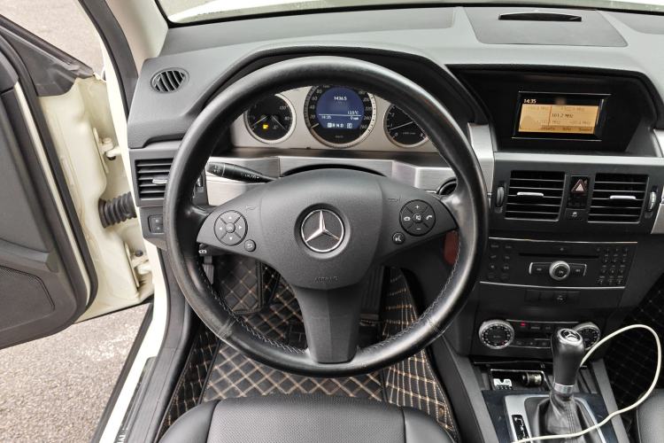 Used Mercedes-Benz GLK-Class 2011 GLK 300 4MATIC Fashion Model