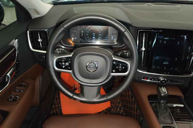 Used Volvo S90 2018 T5 Zhiyuan Edition
