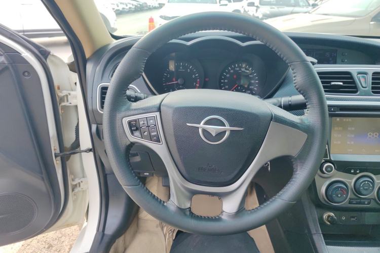 Used Haima Fumei 2014 M5 1.6L Manual Elite Model
