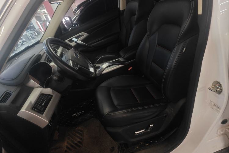 Used Geely Auto Emgrand X7 Sport 2018 1.8TD Automatic Two-Wheel Drive Smart Connect 4G Internet Edition
