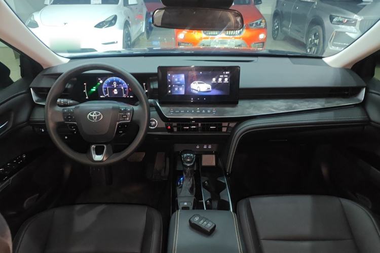 Used Toyota Camry 2024 Dual-Motor 2.0 HE Elite Edition