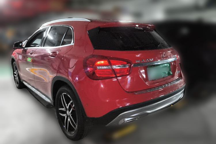 Used Mercedes-Benz GLA 2015 GLA 220 4MATIC Fashion Model Rear Left 45 Deg