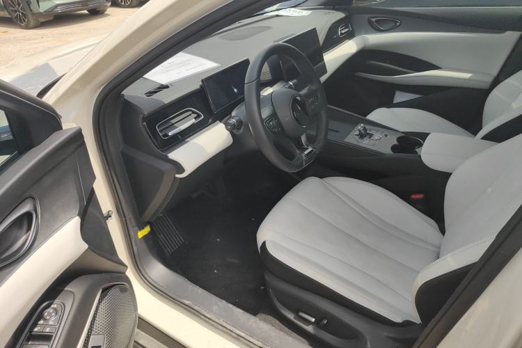 Used BYD Seal 06 New Energy 2024 DM-i 120KM Luxury Model Driver Seat