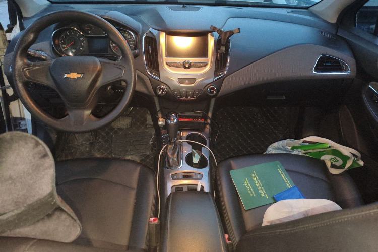 Used Chevrolet Cruze 2017 1.5L Automatic Pioneer Sunroof Edition