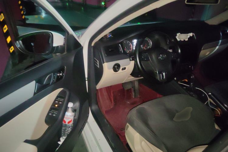 Used Volkswagen Sagitar 2012 1.4TSI Automatic Luxury Edition
