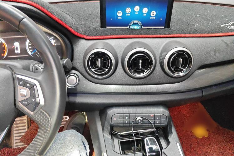 Used Wey VV7 2017 2.0T Flagship Model Audio And AC Panel