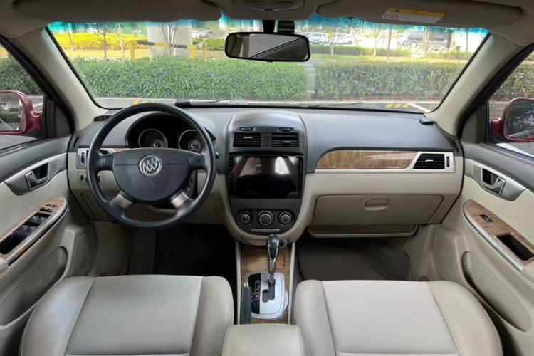 Used Buick Excelle 2015 1.5L Automatic Classic Model Interior 2