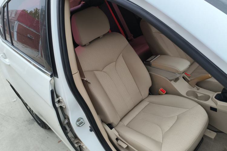 Used Soueast V6 Lingshi 2013 1.5L Manual Comfort Edition