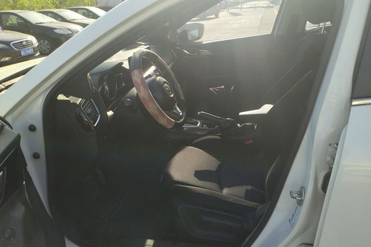 Used Mazda 3 Axela 2016 Sedan 1.5L Automatic Comfort Model Left Front Seat