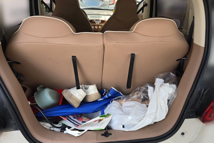 Used Wuling Hongguang MINIEV 2025 Four-Door Version Advanced Edition Trunk