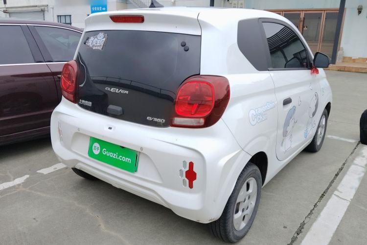 Used Roewe Clever 2021 302km Excellence Edition Rear Right 45 Deg