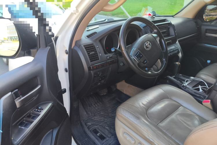 Used Toyota Land Cruiser 2010 4.7L Automatic VX
