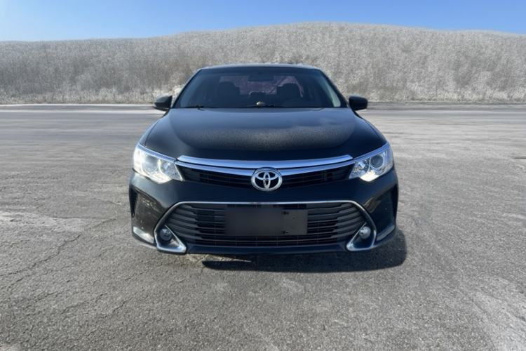 Used Toyota Camry 2016 2.0G 10th Anniversary Leading Edition
