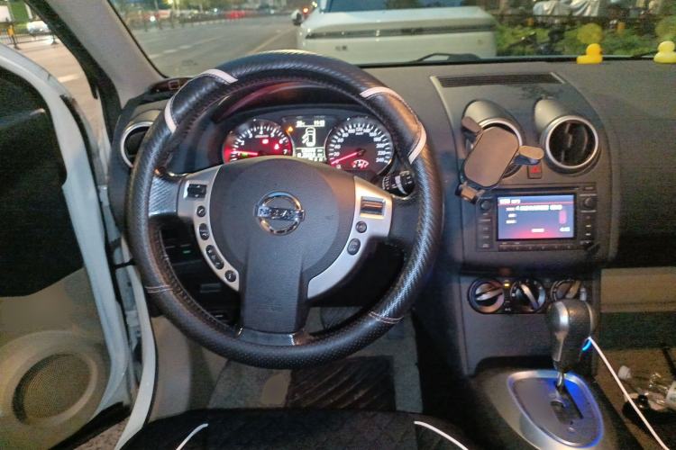 Used Nissan Qashqai 2015 2.0 XL Coolfire CVT 2WD Steering Wheel