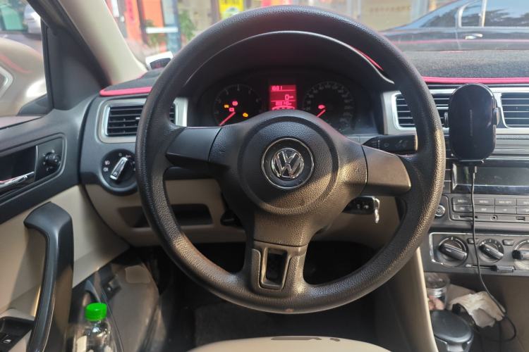 Used Volkswagen Santana 2013 1.6L Manual Comfort Edition Steering Wheel